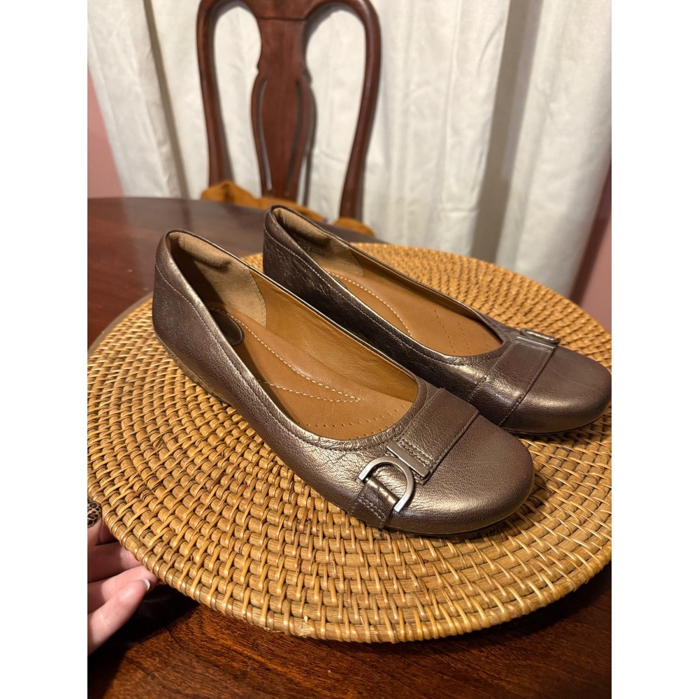 Clarks Artisan Womens Metallic Bronze Leather Low Wedge Pump Shoes 7.5 M